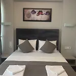 Hotel Bella 3 *